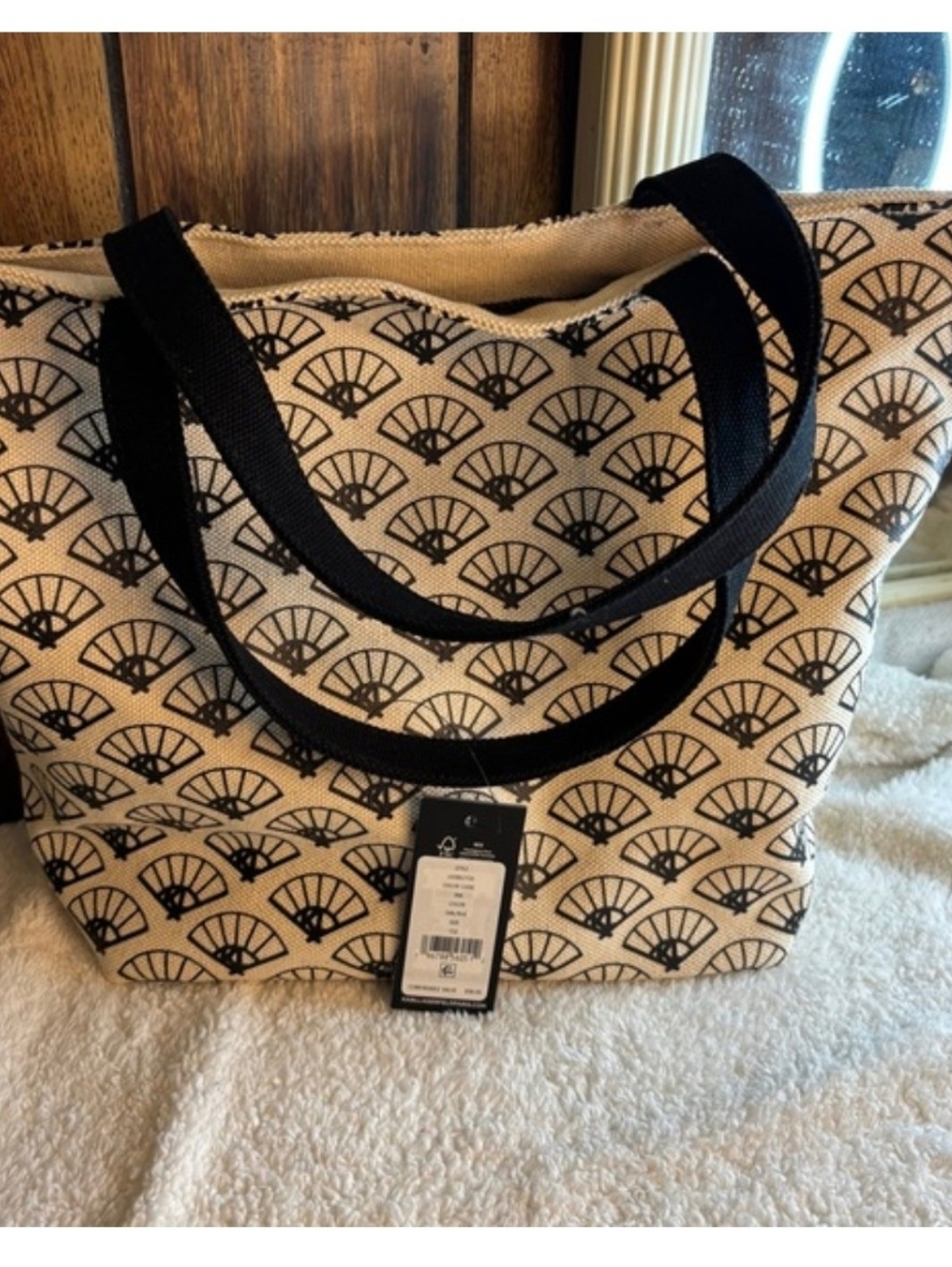 NWT Karl Lagerfeld Black and Tan Patterned Tote Beautiful!! NEW - Picture 2 of 4
